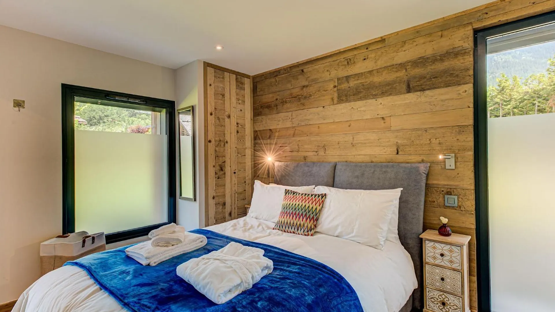 Chalet Papillon - Alpes Travel - Detached Chalet - Les Praz - Sleeps 8 Chamonix